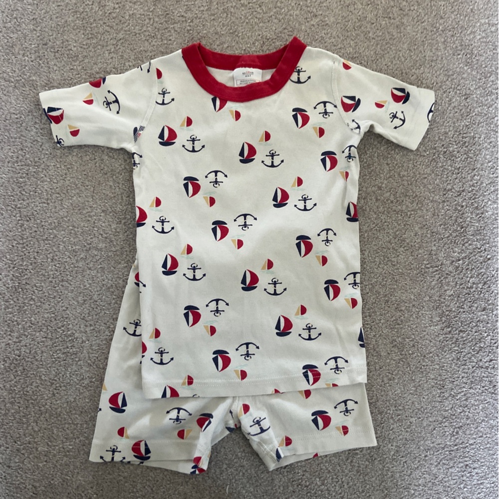 Hannah Anderson Nautical pajama set size 6-7